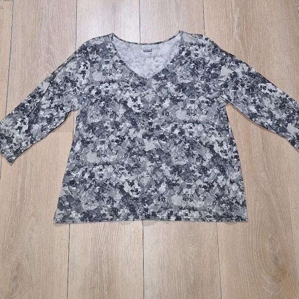 Basic-editions Women's Grey and Black Shirt